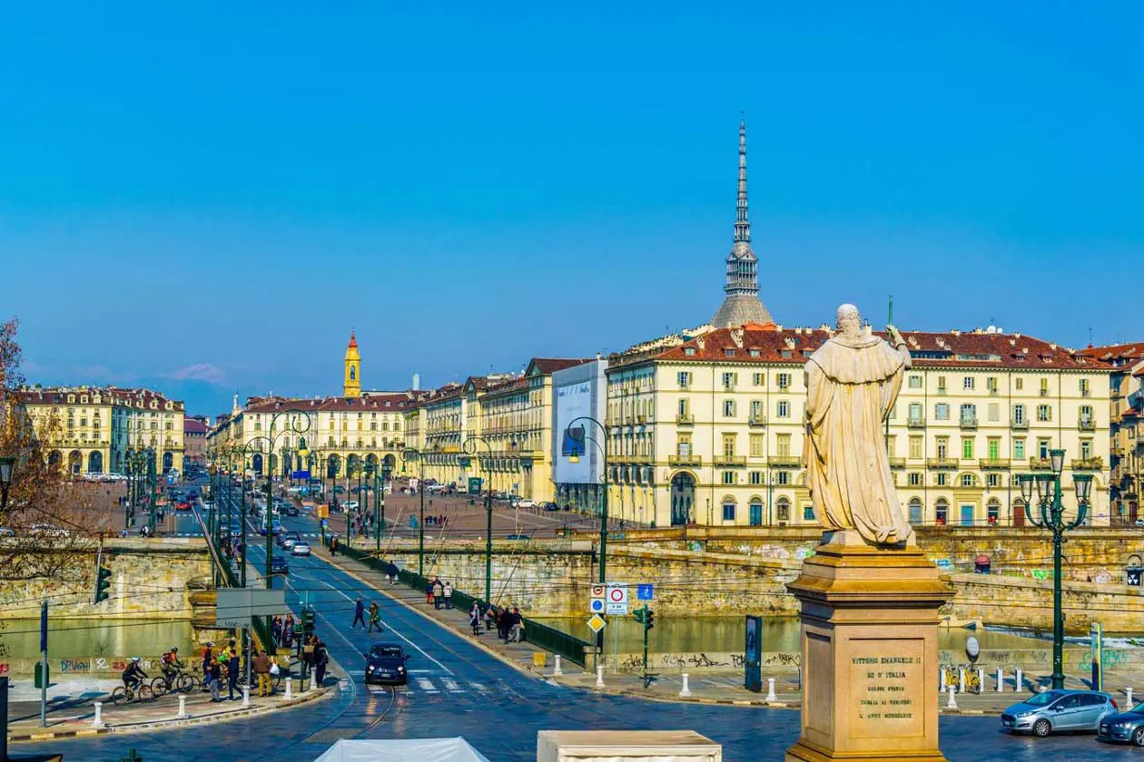 Torino. Foto: Copyright © Sisterscom.com / Shutterstock 