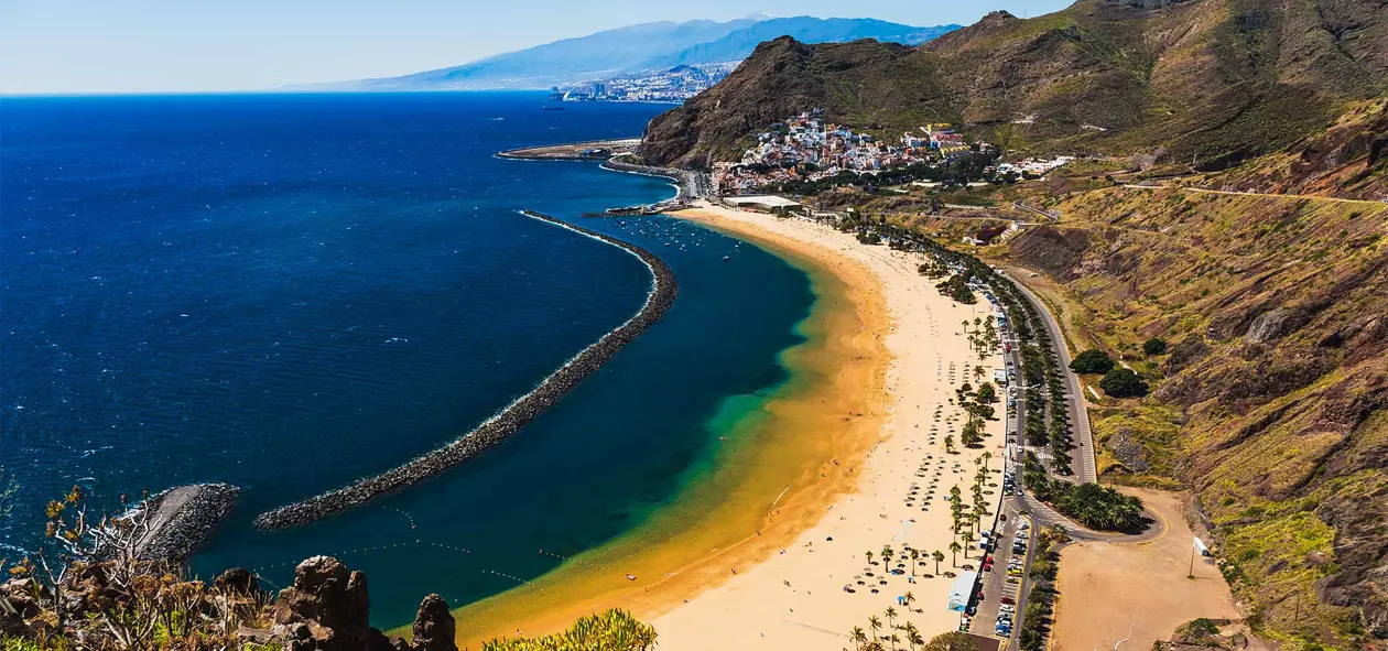 Tenerife. Copyright © Sisterscom.com / depositphotos