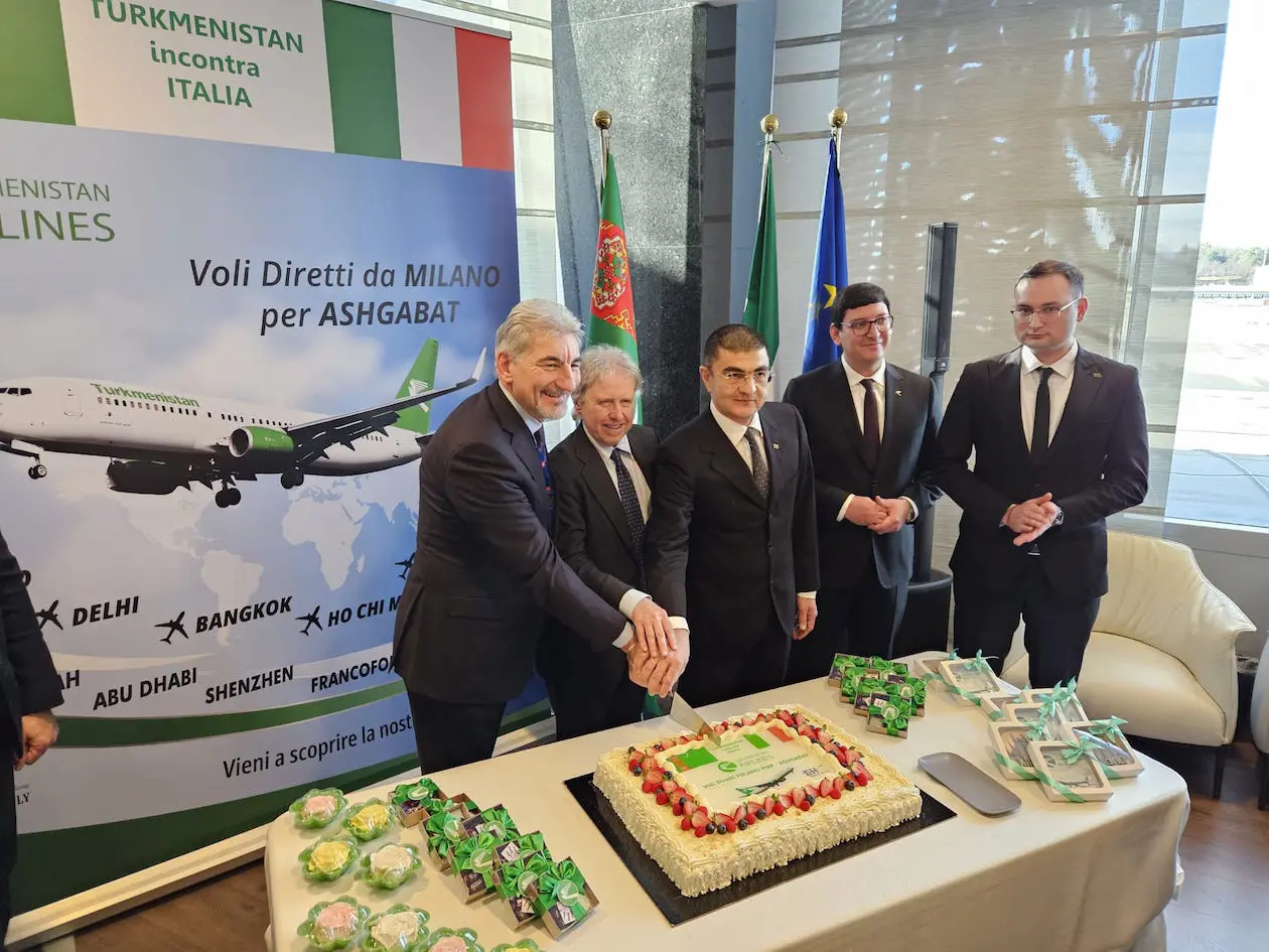 Inaugurazione primo volo di Turkmenistan Airlines a Milano Malpensa. Copyright © Sea Aeroporti di Milano