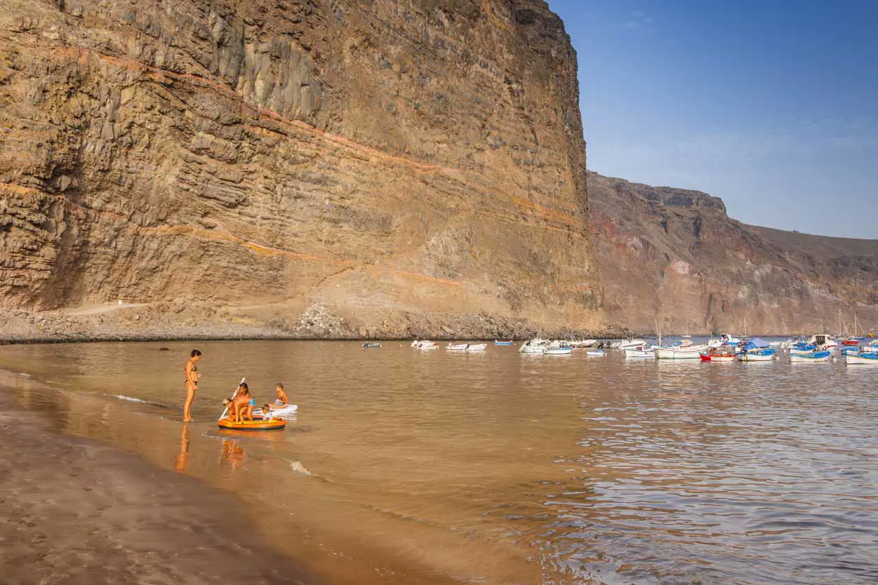 Playa de Las Vistas_La Gomera. Copyright © Isole Canarie