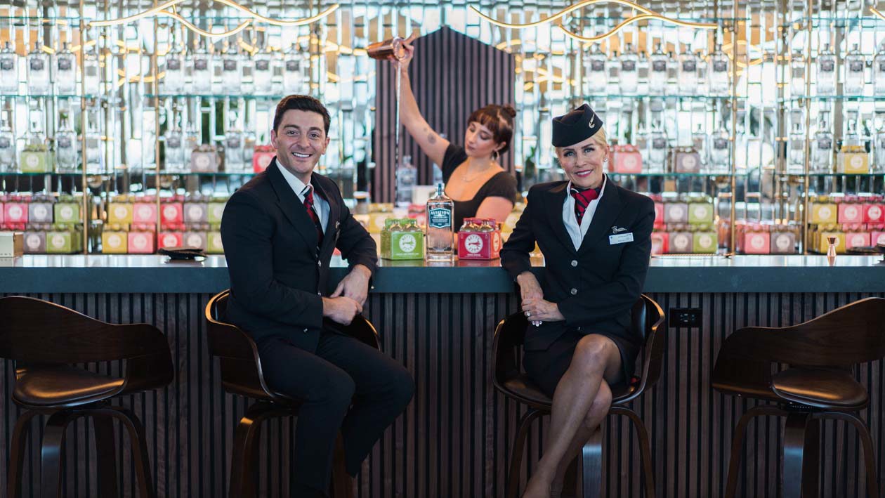 BA colleagues in Bridge Bar JFK Greenwich Lounge. Copyright © British Airways