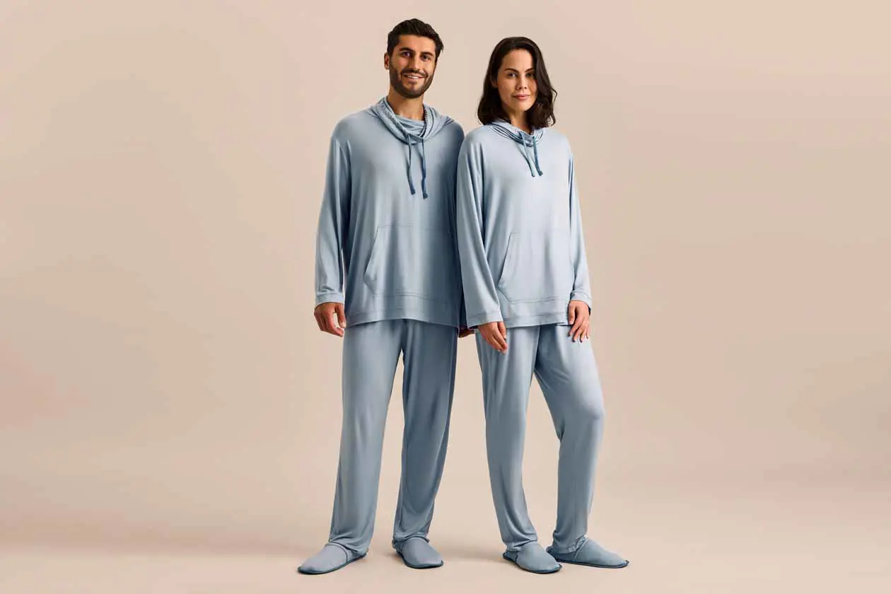 Emirates Business Class Loungewear. Copyright © Emirates Airlines / The Emirates Group