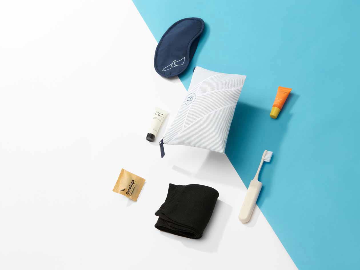 American Airlines Limited Edition Thirteen Lune Premium Economy Amenity Kit Copyright © American Airlines