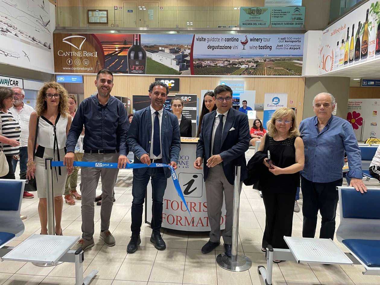 Inaugurazione Info-Point Aeroporto di Trapani. © Aeroporto di Trapani, Airgest