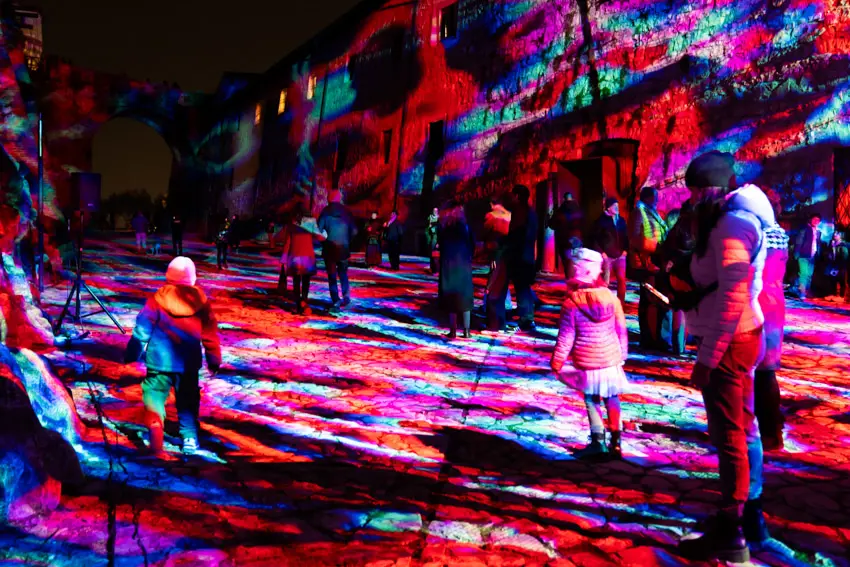 Mysteria Light Festival 2025, Cieli Vibranti e Scena Urbana Foto © Archivio Fotografico Musei Civici di Brescia