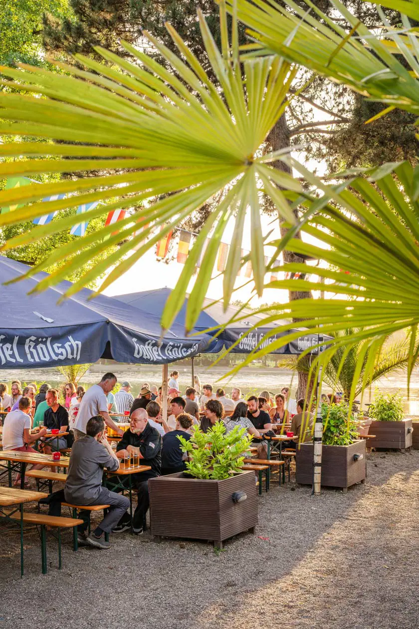 Beer Garden in Cologne © DZT, Dagmar Schwelle