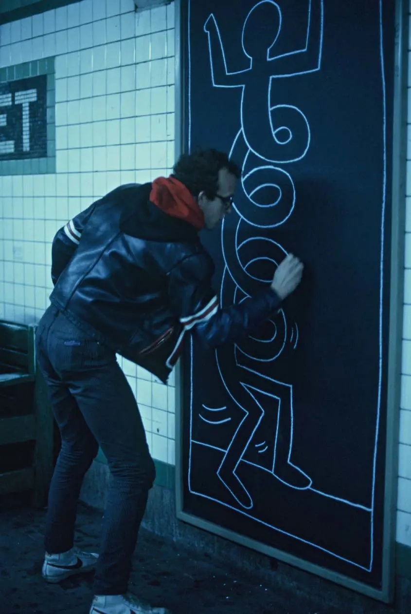 Makoto Murata_Photo by © Makoto Murata_Keith Haring artwork © Keith Haring Foundation