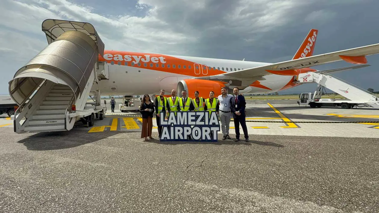 easyJet all'aeroporto di Lamezia Terme Copyright © Ufficio Stampa in Italia easyjet