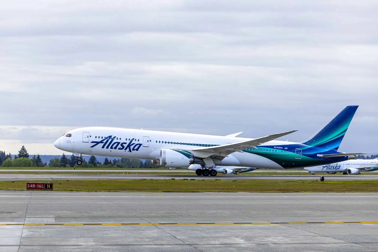 Alaska Airlines all'aeroporto di Roma Fiumicino (FCO) Foto e visual: Copyright © Alaska Airlines