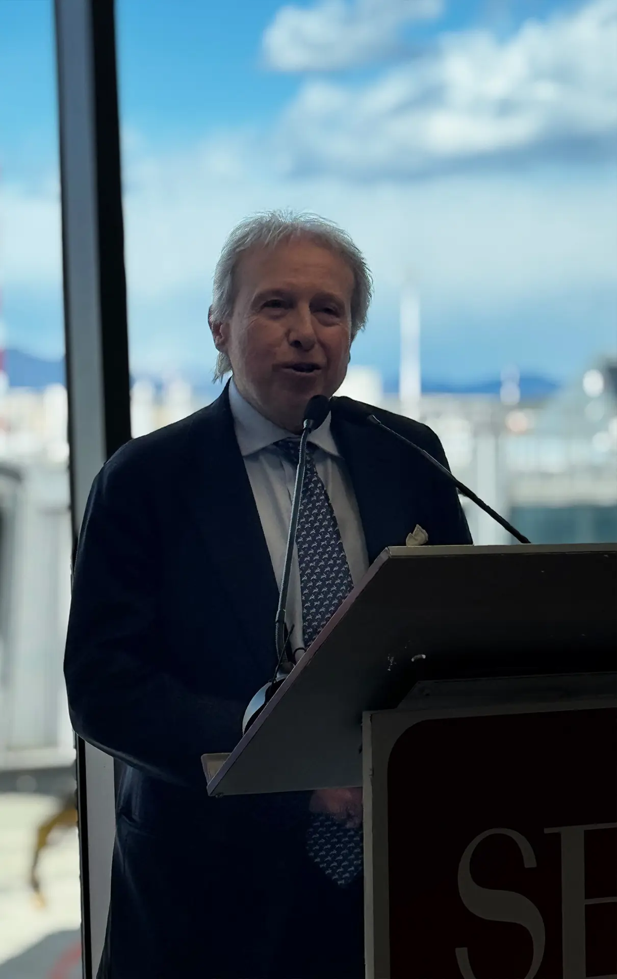 Aldo Schmid Foto Copyright ©&nbsp;Avion Tourism Magazine / Sisterscom.com