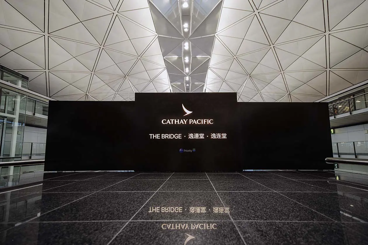 The Bridge, Cathay Pacific Lounge, Gate 35 - Terminal 1, Aeroporto Internazionale di Hong Kong (HKG) Copyright © Cathay Pacific