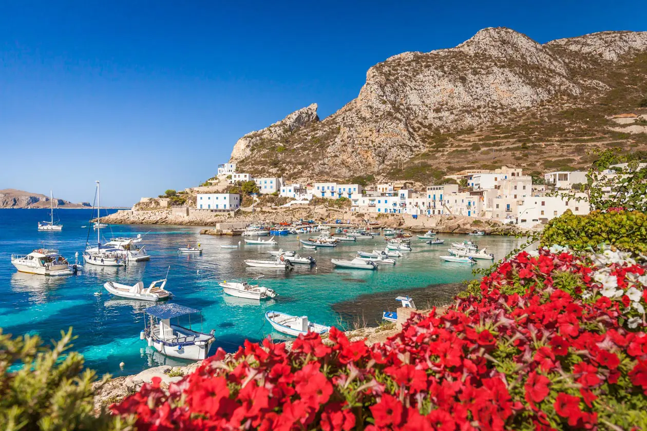 Levanzo Cala Dogana Foto: Copyright ©  Archivio Regione Siciliana Ph JM