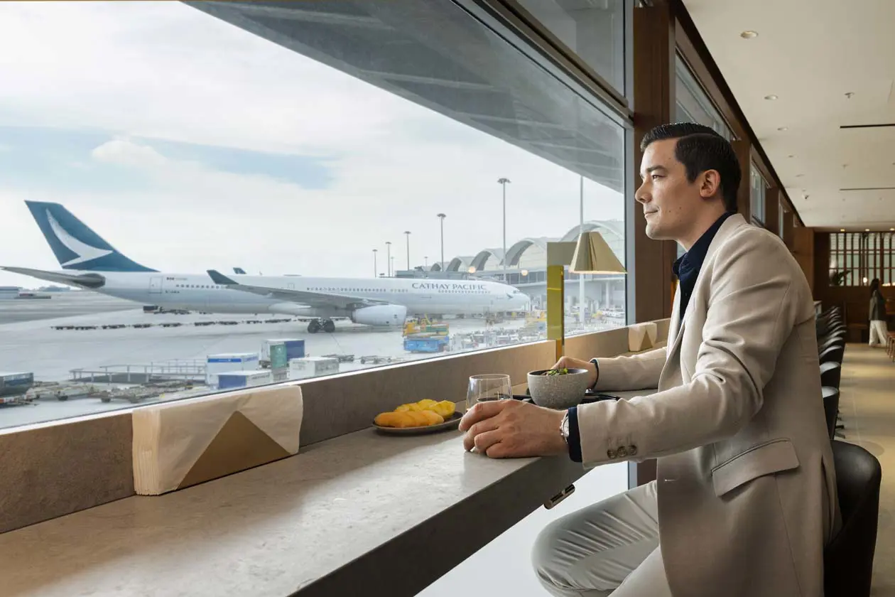 The Bridge, Cathay Pacific Lounge, Gate 35 - Terminal 1, Aeroporto Internazionale di Hong Kong (HKG) Copyright © Cathay Pacific