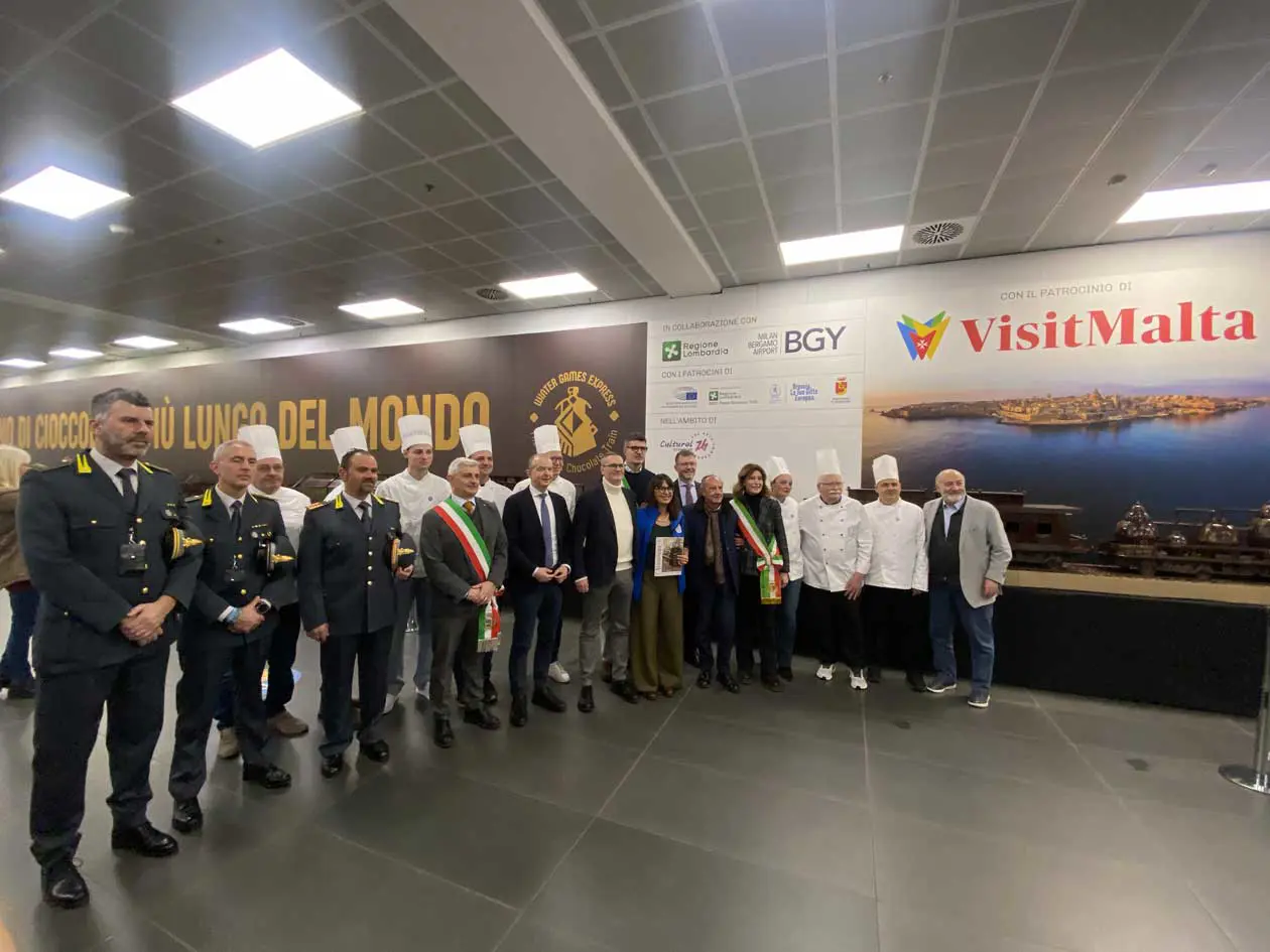 Inaugurazione del treno di cioccolato a BGY Copyright © Avion Tourism Magazine