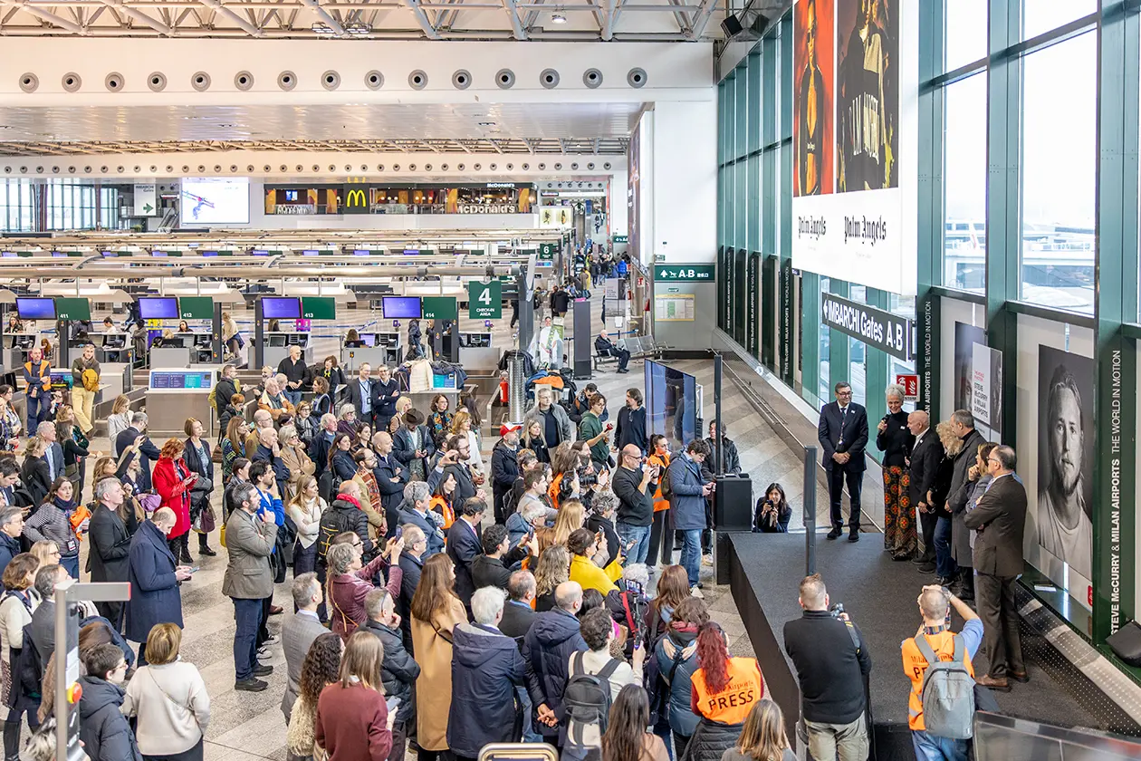 Mostra The World in Motion di Steve McCurry a Malpensa. Foto: Copyright © Ufficio Stampa Sea Aeroporti di Milano / Nicolè 