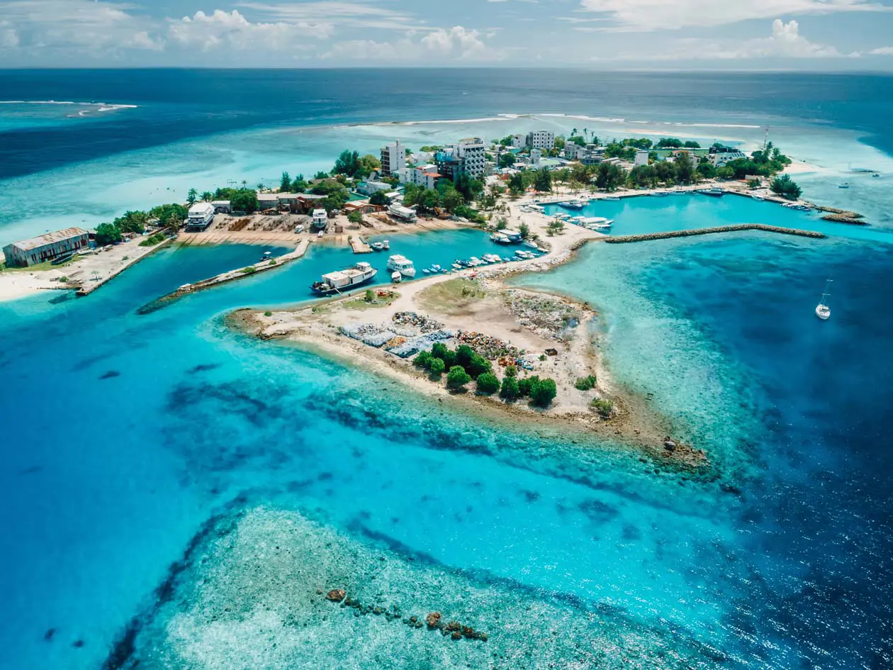 Maldive Copyright © Sisterscom.com / Depositphotos