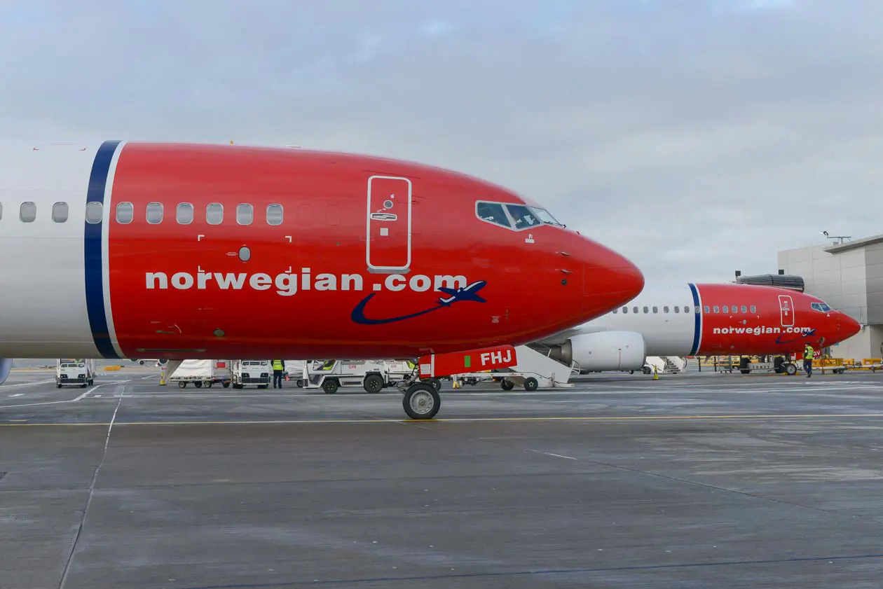 Norwegian 737-800 aeromobile a Gatwick Foto: Copyright © Simon Wright / Norwegian Air Shuttle ASA