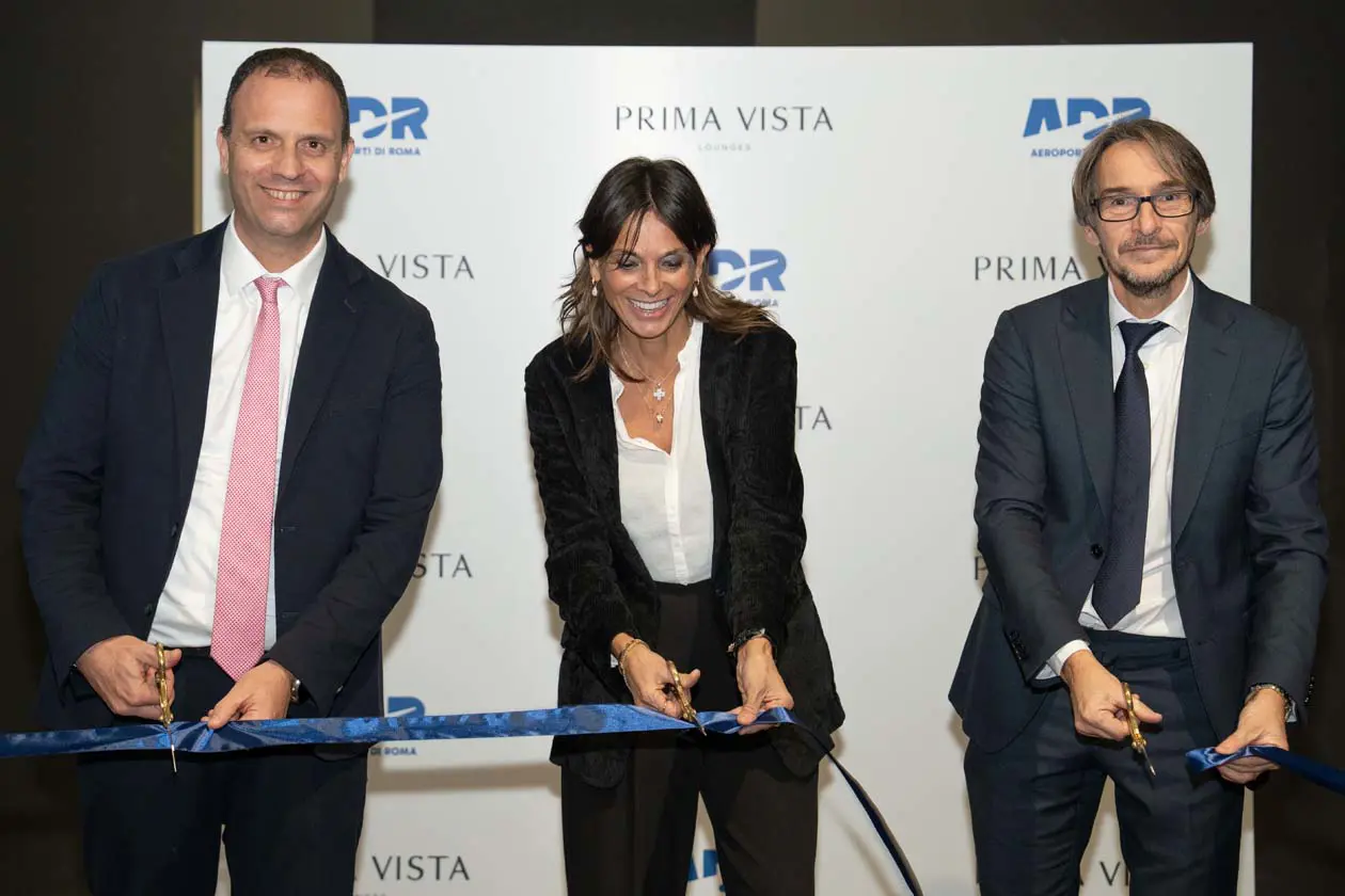Taglio del nastro, Prima Vista Lounge a Fiumicino (FCO) Copyright © ADR