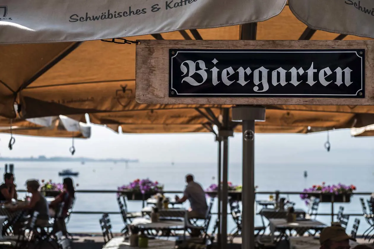 Friedrichshafen Beer garden on the Lake Constance in summer © GNTB, Maren Krings