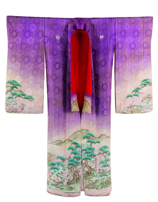 Kimono formale da donnanubile (furisode) - Giappone, secolo XX, met. Collezione Lydia Manavello - Foto Luigi Vitale.