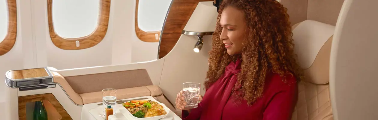 Emirates estende il preordine dei pasti a bordo