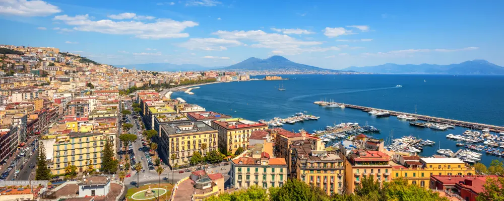 Napoli Napoli. Di lava, porcellana e musica