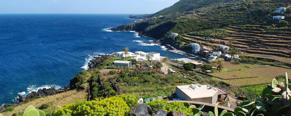 Disservizi nei collegamenti aerei con Pantelleria