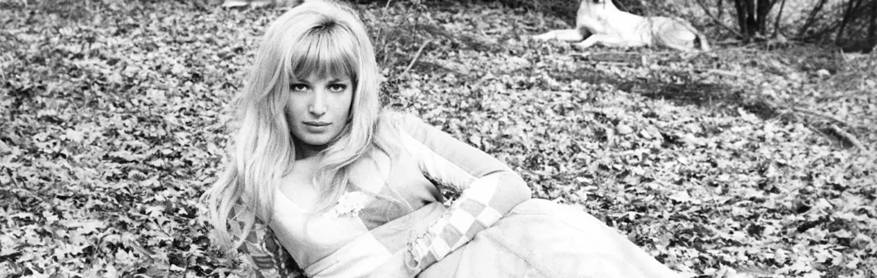 La mostra "Dive & Madrine" a Venezia