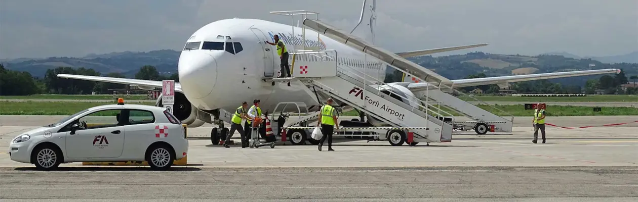 Decollati i voli dall’Aeroporto di Forlì per Cagliari, Lampedusa e Olbia