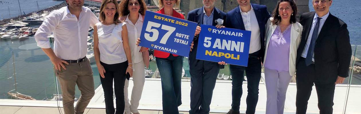 Ryanair celebra 5 anni a Napoli con 12 nuove rotte