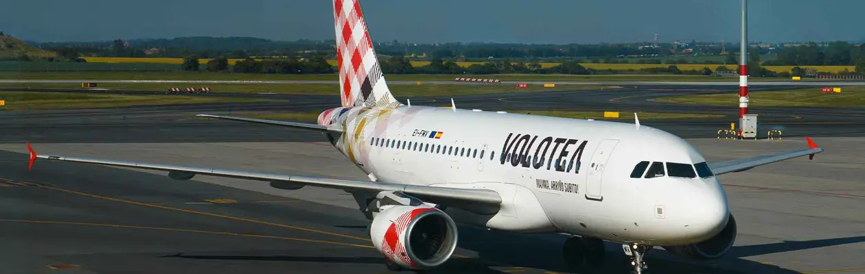 Volotea: a Torino due nuove rotte Atene e Santorini