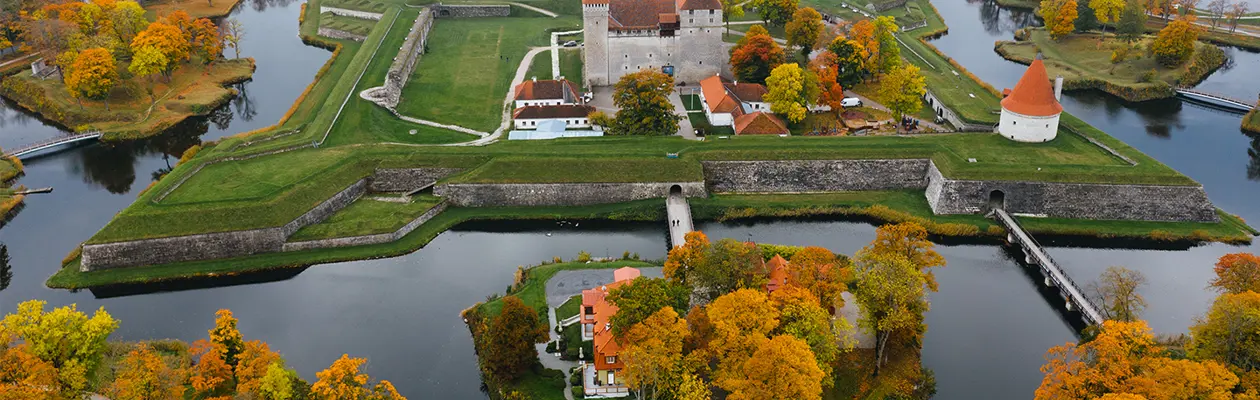 Estonia in autunno: foliage, saune e natura
