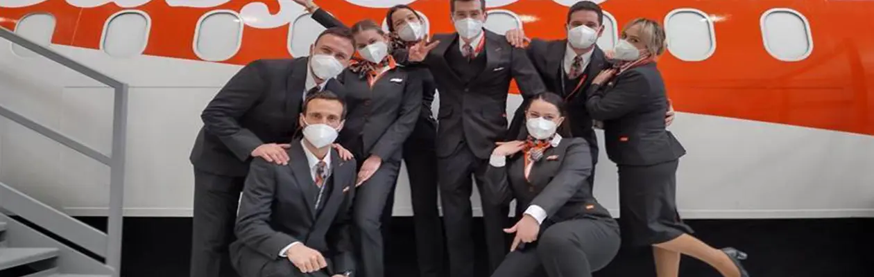 I neo assistenti di volo easyJet