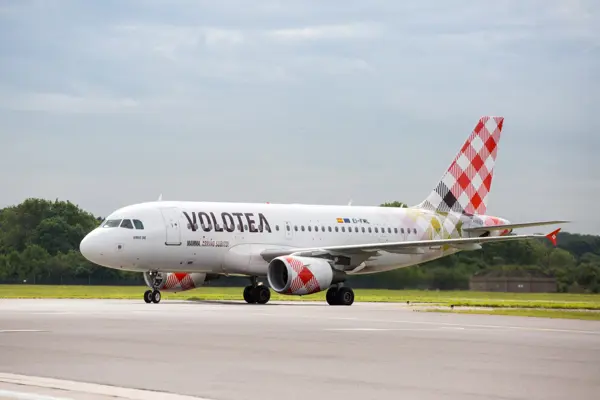 Volotea: nuova rotta esclusiva da Roma Fiumicino a Lourdes