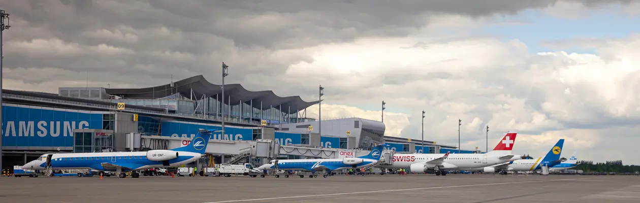 L'aeroporto di Kyiv opera per garantire il funzionamento
