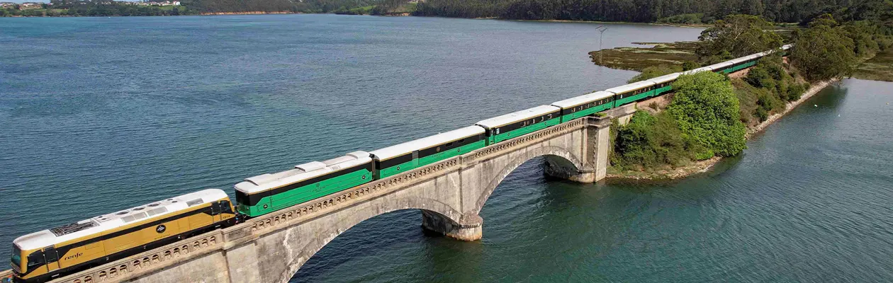 Treni a tema per un turismo lento e sostenibile in Spagna