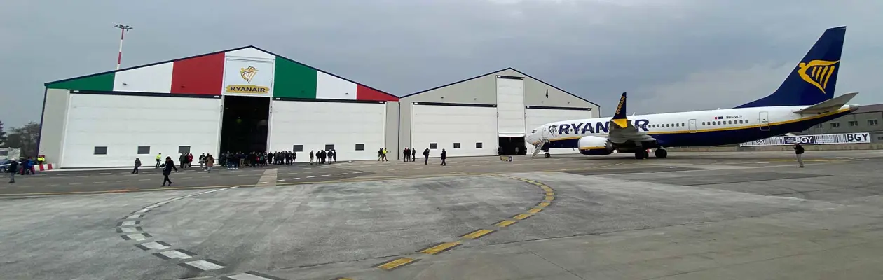 Ryanair inaugura 2 nuovi hangar per la manutenzione