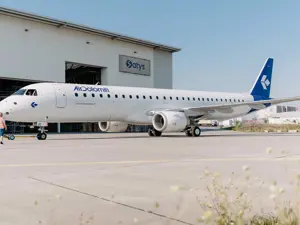 Air Dolomiti presenta il primo E195 nella nuova livrea blu