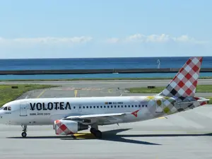 Volotea raddoppia le frequenze dei voli da Genova a Parigi