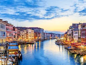Venezia: contributo d'accesso per i turisti giornalieri