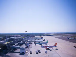Aeroporti di Puglia e easyJet