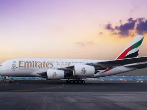 L’A380 di Emirates vola sulla rotta Dubai-Delhi