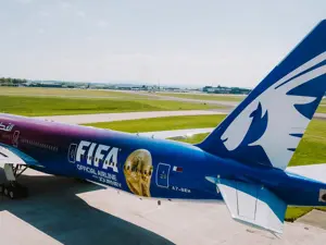 Qatar Airways svela la livrea FIFA 2026