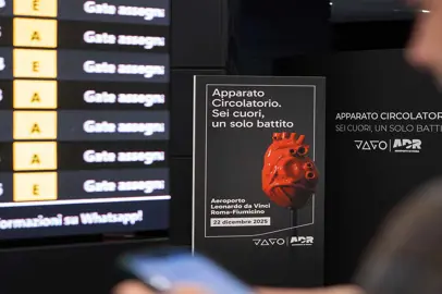 L’opera “Apparato Circolatorio” di Jago all'aeroporto di Roma Fiumicino