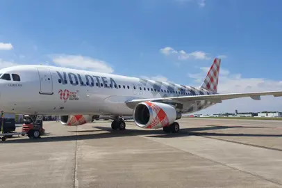 Volotea: nuova livrea per l'aeromobile del suo decimo anniversario