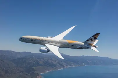 Etihad Airways introduce il nuovo Boeing 787-10 Dreamliner