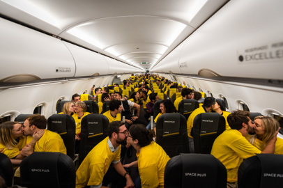 Vueling: voli per Barcellona pagati con un bacio