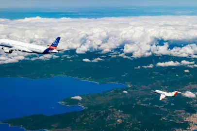 Studio delle emissioni in volo di un aeromobile passeggeri che utilizza il 100% di carburanti SAF