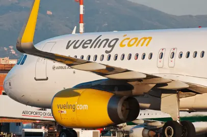 A Natale e Capodanno voli per Parigi e Barcellona da Genova con Vueling