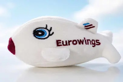 Più servizi Eurowings per le famiglie a bordo